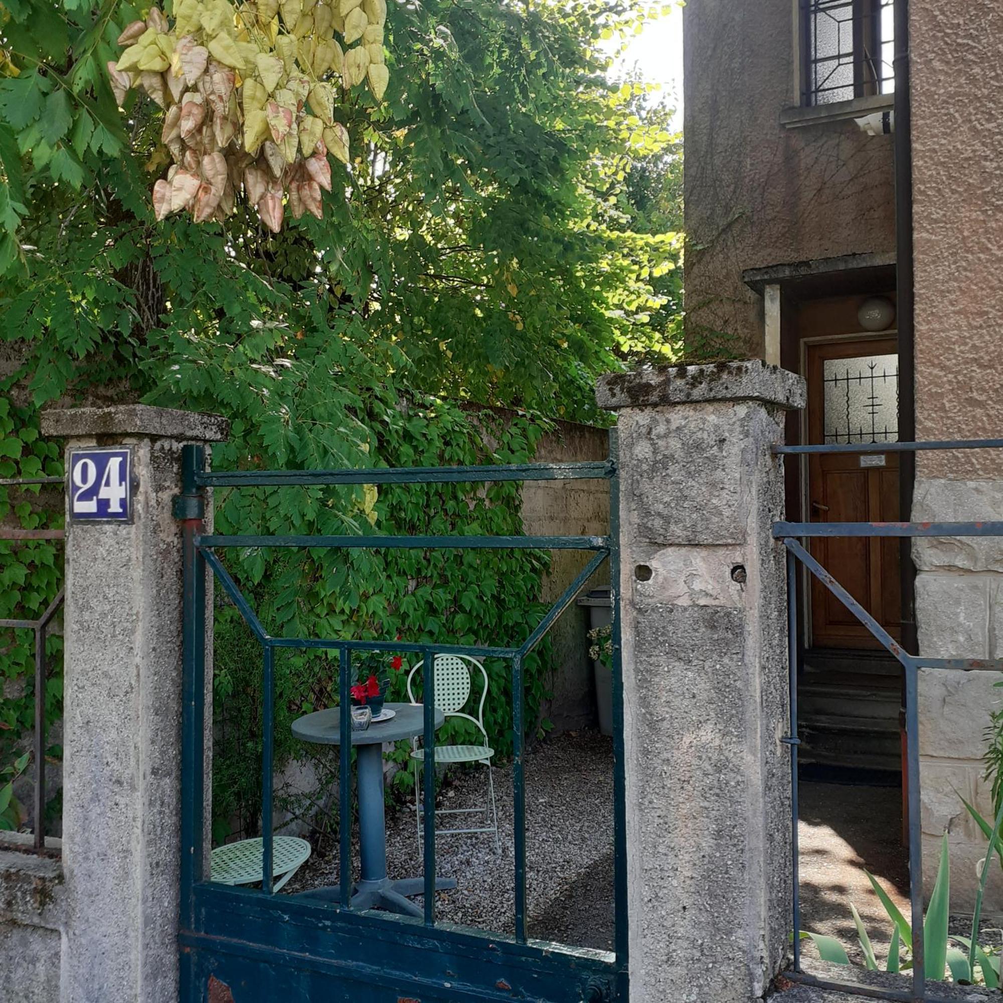 טונון-לה-בן Charmant Appartement A 150 M Des Thermes Et Du Centre Ville מראה חיצוני תמונה